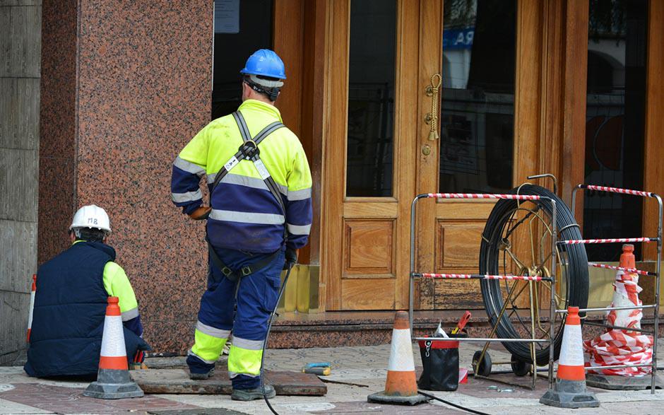 comment déboucher un évier Paris 1